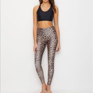 Onzie leopard print leggings